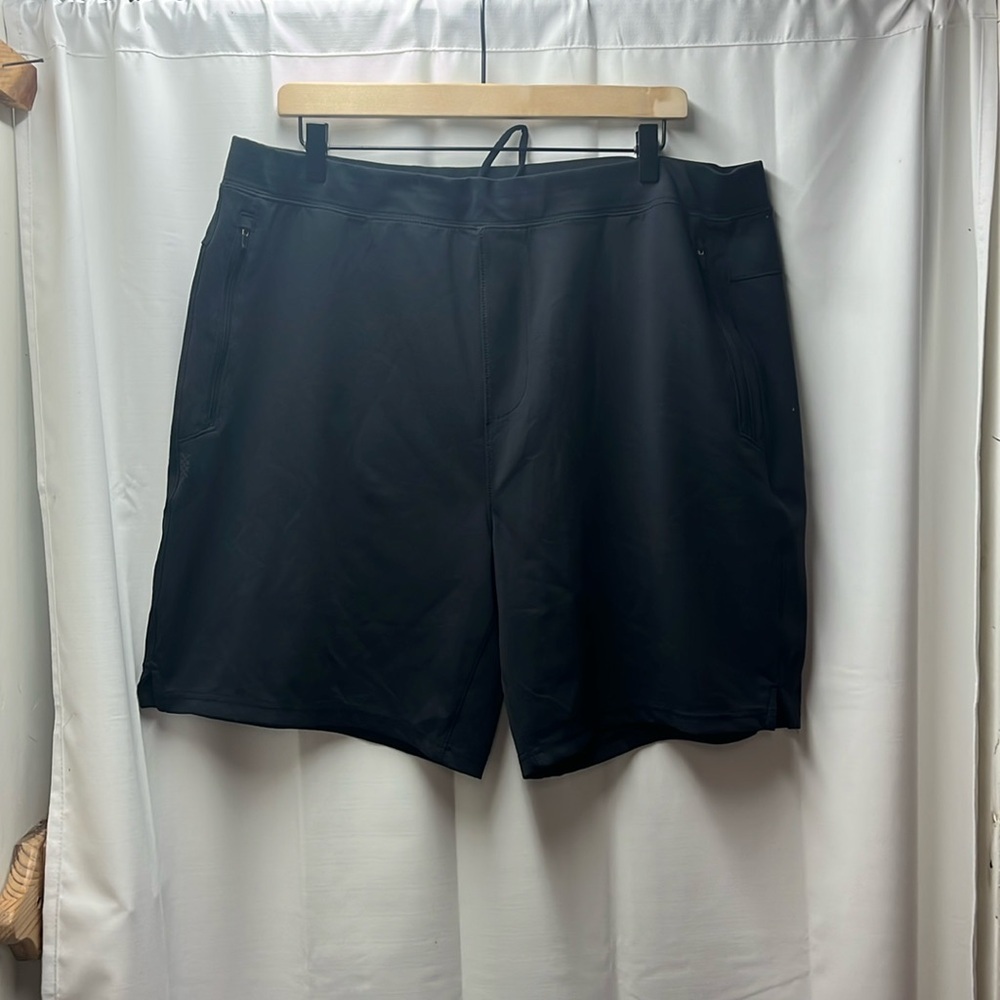 Rhone‎ Black Athletic Zipper Pockets Shorts- XXL